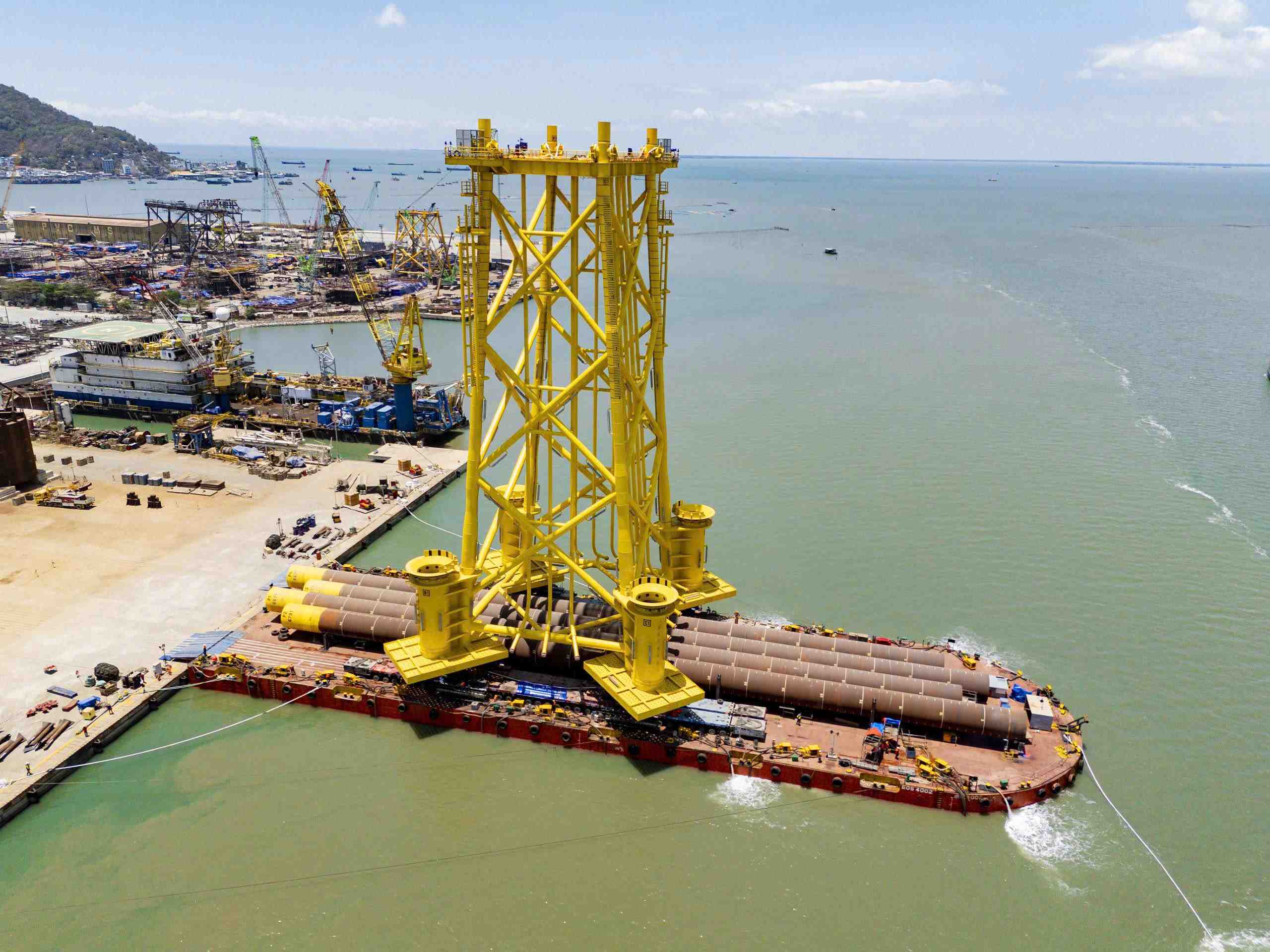 Muốn phát triển điện gió ngoài khơi, phải sẵn sàng năng lực logistics