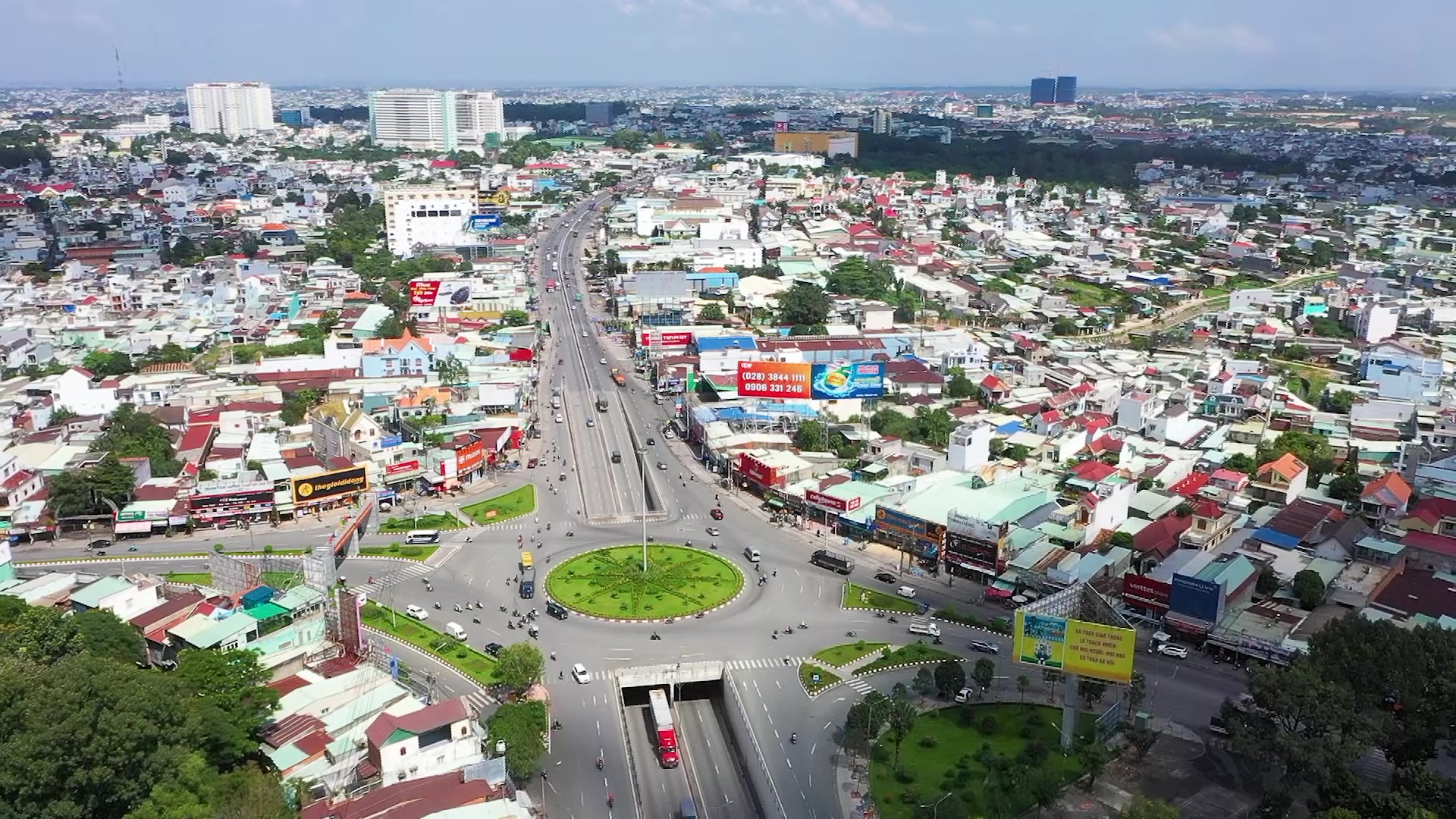 Nhà đầu tư ngoại liên tục rót vốn vào các dự án kho bãi